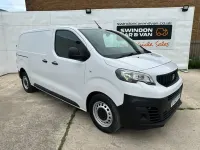 Używany Peugeot Expert Premium 100 KM (73 kW) 2023 Biały Van