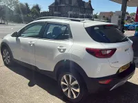 Used Kia Stonic 100 HP (73 kW) 2023 White SUV