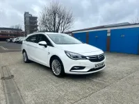 Gebraucht Vauxhall Astra Elite 136 PS (100 kW) 2019 Weiß Kombi