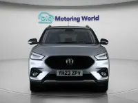 Käytetty MG ZS 2023 Hopea Katumaasturi
