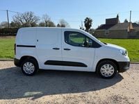 Used Vauxhall Combo 100 HP (73 kW) 2023 White MPV