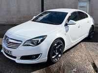 Used Vauxhall Insignia SRi 136 HP (100 kW) 2015 White Hatchback