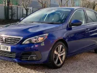Gebraucht Peugeot 308 Allure 130 PS (95 kW) 2018 Blau Kleinwagen