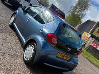 Used Toyota Aygo 67 HP (49 kW) 2008 Blue Hatchback