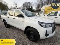 Used Toyota HiLux Active 150 HP (110 kW) 2022 White Pickup