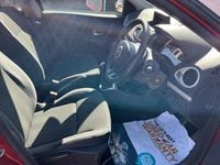 Used Renault Clio II Dynamique 86 HP (63 kW) 2010 Red Hatchback