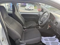 Used VW up! take up! 60 HP (44 kW) 2015 Silver Hatchback