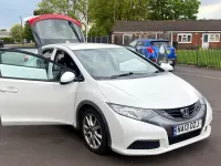 Begagnad Honda Civic SE 2013 Vit Halvkombi