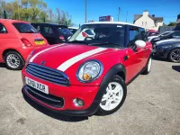 Begagnad Mini Cooper Hatch 122 HK (89 kW) 2011 Röd Halvkombi