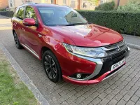 Used Mitsubishi Outlander P-HEV 2017 Red Estate