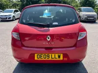 Used Renault Clio Extreme 2009 Red Hatchback