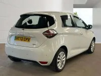 Used Renault Zoe SE 80 kW (109 HP) 2022 White Hatchback