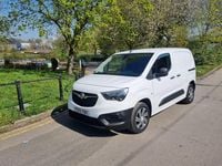 Used Vauxhall Combo Edition 100 HP (73 kW) 2019 White MPV