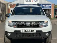 Used Dacia Duster Ambiance 110 HP (80 kW) 2017 White SUV