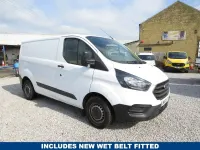 Used Ford Transit Custom 105 HP (77 kW) 2019 White Van