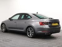 Gebraucht Skoda Superb SportlinePlus 150 PS (110 kW) 2024 Grau Kleinwagen