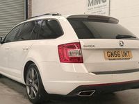 Used Skoda Octavia vRS 184 HP (135 kW) 2016 White Hatchback