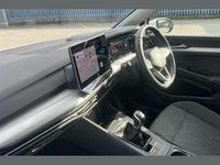 Used VW Golf VIII Life 113 HP (83 kW) 2024 White Hatchback