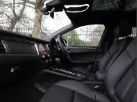 Used Porsche Macan 261 HP (191 kW) 2026 Black SUV