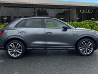 Begagnad Audi Q3 Black Edition 150 HK (110 kW) 2021 Grå SUV