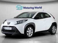 Used Toyota Aygo X PURE 72 HP (52 kW) 2024 White SUV