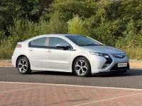 Used Vauxhall Ampera 111 kW (151 HP) 2012 Silver Hatchback