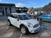 Used Mini Cooper D 2013 White Hatchback