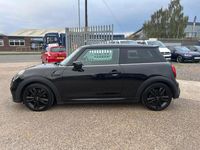 Używany Mini Cooper Sport 2021 Czarny Hatchback