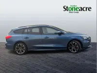 Used Ford Focus ST-Line X 153 HP (112 kW) 2020 Blue Estate