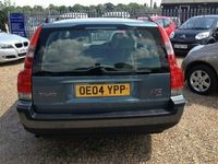 used Volvo V70 2.4