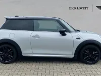 Used Mini Cooper Hatch 134 HP (98 kW) 2021 Silver Hatchback