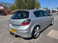 Used Vauxhall Astra SRi 150 HP (110 kW) 2007 Silver Hatchback