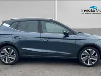 Używany Seat Arona FR 110 KM (80 kW) 2023 Szary SUV