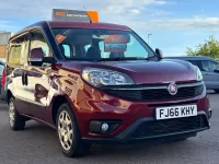 Käytetty Fiat Doblò Easy 95 HP (69 kW) 2017 Punainen Tila-auto