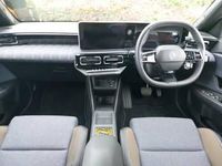 Used Renault R5 Komfort 110 kW (150 HP) 2025 Twotone metallic  pop green with black roof + re Hatchback