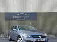 Second-hand Vauxhall Astra 2006 Argintiu Hatchback