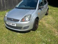 Usado Ford Fiesta Style 2007 Prateado Citadino