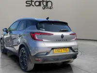 Usado Renault Captur Rive Gauche 89 HP (65 kW) 2023 Cinzento SUV