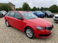 Used Skoda Octavia 115 HP (84 kW) 2017 Red Estate