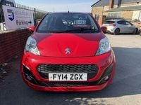 Used Peugeot 107 Active 68 HP (50 kW) 2014 Red Hatchback