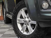 Used Isuzu Pick up 164 HP (120 kW) 2018 Green Pickup