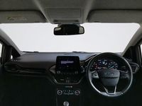Usado Ford Fiesta Titanium 95 HP (69 kW) 2020 Cinzento Citadino