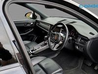 Used Porsche Macan 245 HP (180 kW) 2018 Black SUV