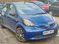 Begagnad Toyota Aygo 67 HK (49 kW) 2007 Blå Halvkombi