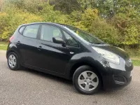 Second-hand Kia Venga 90 CP (66 kW) 2011 Negru Hatchback