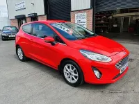 Used Ford Fiesta Zetec 100 HP (73 kW) 2018 Red Hatchback
