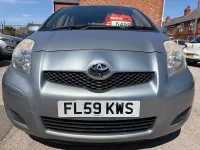 Used Toyota Yaris 99 HP (72 kW) 2009 Silver Hatchback