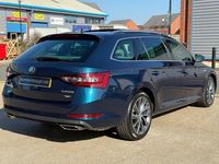 Used Skoda Superb 280 HP (205 kW) 2018 Blue Estate