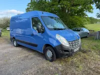 Begagnad Renault Master 2011 Blå Van