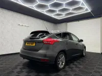 Used Ford Focus Zetec 120 HP (88 kW) 2015 Grey Hatchback